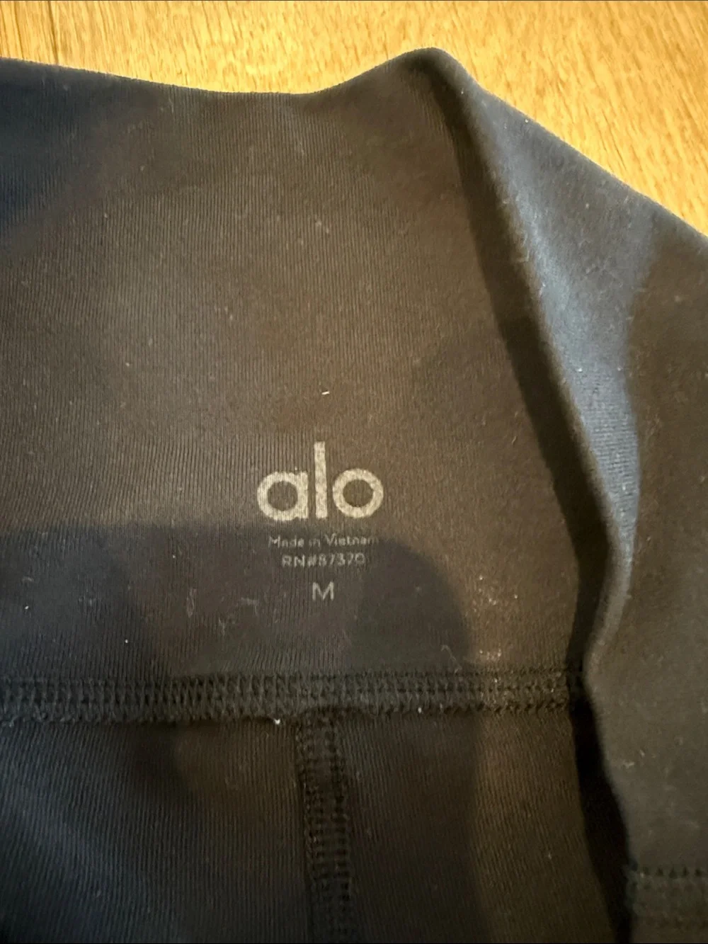Alo High Rise Bootcut Legging - M